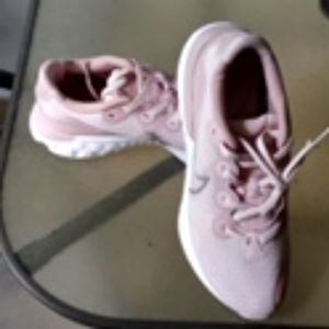 Nike renew  7.5